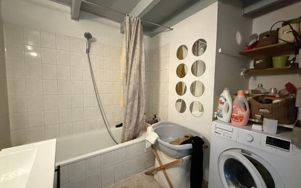 Appartement à louer    3 pièces •  Trouillas