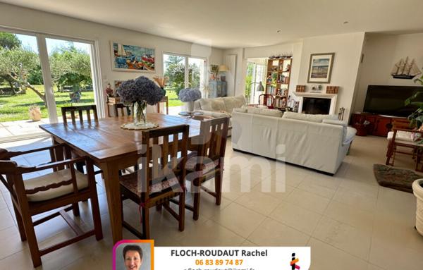 La plage à pied pour cette magnifique maison familiale.