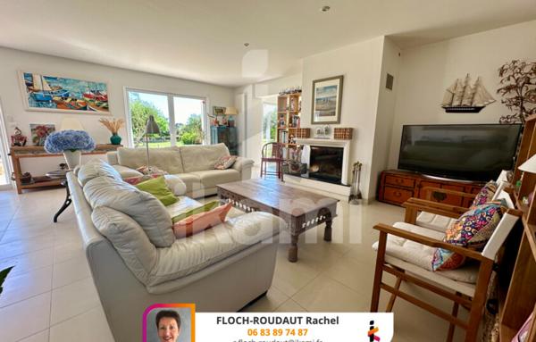 La plage à pied pour cette magnifique maison familiale.