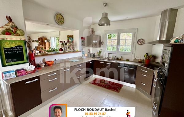 La plage à pied pour cette magnifique maison familiale.