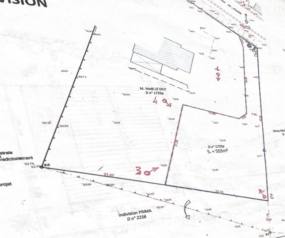 Beau terrain hors lotissement en cours de viabilisation