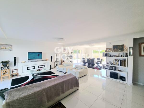 Maison Abondant 8 pièce(s) 223 m2