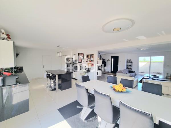 Maison Abondant 8 pièce(s) 223 m2