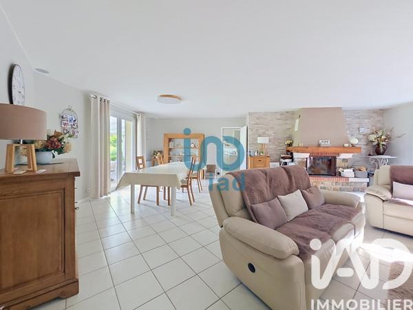 Maison à vendre 10 pièces 263 m² Septeuil