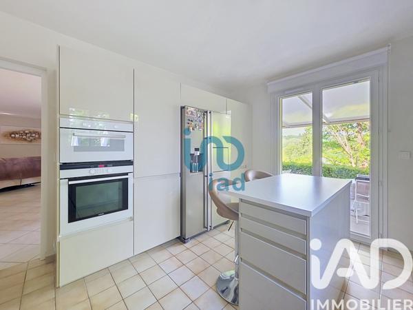 Maison à vendre 10 pièces 263 m² Septeuil