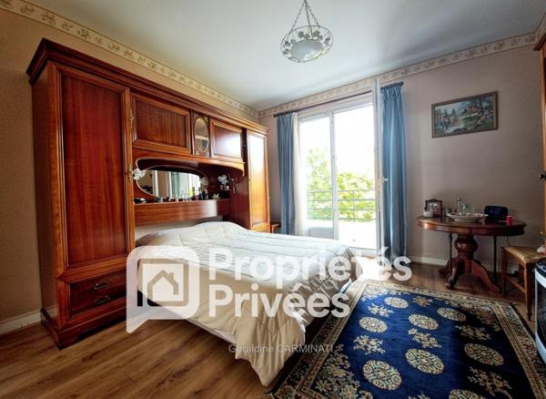 A VENDRE- EXCLUSIVITE - 37540 - SAINT CYR SUR LOIRE - T3 -84m2 - 2 chambres - BALCONS - GARAGE et PARKING - CAVE