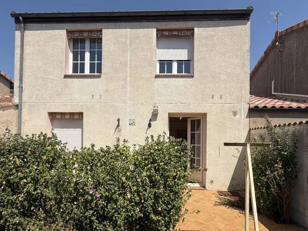 Maison avec 3 chambres, garage et jardin à Trèbes