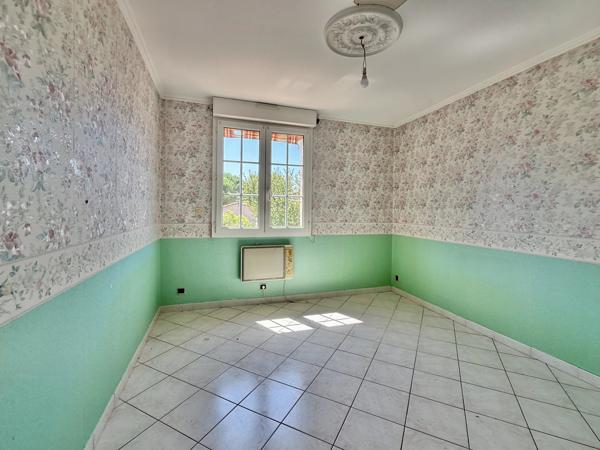 Maison avec 3 chambres, garage et jardin à Trèbes