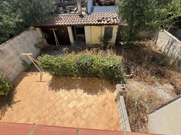 Maison avec 3 chambres, garage et jardin à Trèbes