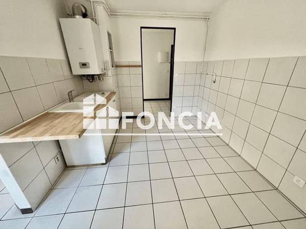 Location Appartement 5 pièces 93.26 m² - 247 RUE YOURI GAGARINE Guilherand-granges 07500