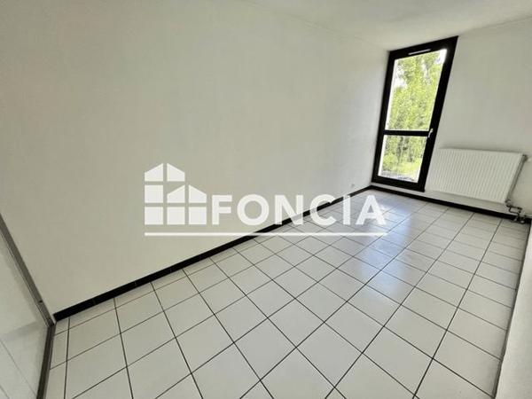 Location Appartement 5 pièces 93.26 m² - 247 RUE YOURI GAGARINE Guilherand-granges 07500