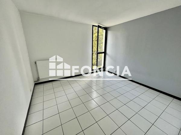 Location Appartement 5 pièces 93.26 m² - 247 RUE YOURI GAGARINE Guilherand-granges 07500