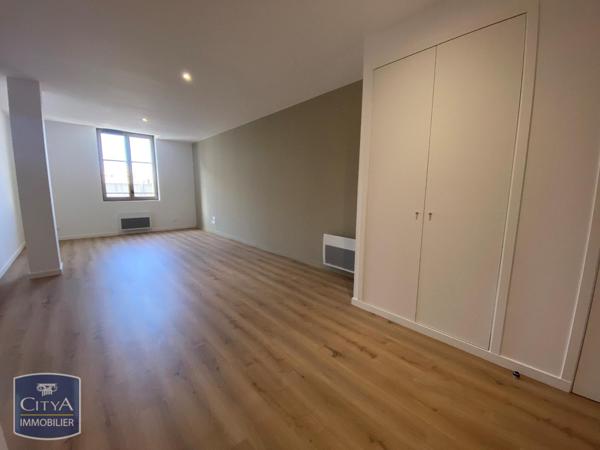 Appartement à louer 2 pièces 54.9m²