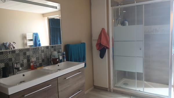 Maison rénovée, 4 chambres, piscine