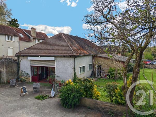 maison à vendre  11 pièces - 215 m2 ST CYPRIEN - 24