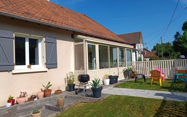 Maison à vendre    3 pièces • 96 m2 Saint-Yrieix-la-Perche