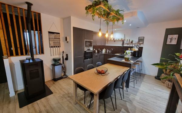 Maison à vendre    3 pièces • 96 m2 Saint-Yrieix-la-Perche