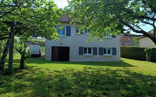 Maison à vendre    3 pièces • 96 m2 Saint-Yrieix-la-Perche