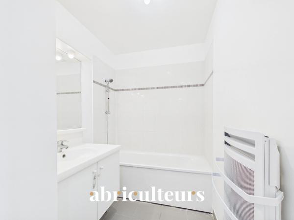 Appartement T3 en rez-de-chaussée avec Jardin plein sud et Pigeonnier de Charme