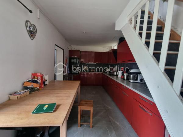 CONTACT UNIQUE : SOPHIA GACI : 06 15 07 82 92



COUP DE CŒUR À PUISEUX-EN-FRANCE – MAISON INDIVIDUELLE À FORT POTENTIEL 🔥
📍 Secteur Le Bois du Coudray, à proximité de Louvres

💥 PRIX ATTRACTIF : 283 000 € FAI 💥
Une opportunité rare sur le secteur pour une maison avec autant de potentiel !

✨ UNE MAISON QUI S’ADAPTE À VOTRE VIE
Dans un environnement calme et résidentiel, à deux pas des écoles, commerces et transports, découvrez cette maison individuelle de 141,94 m² offrant espace, luminosité et évolutivité.

Dès l’entrée, vous serez séduit par :
✔️ Un vaste séjour double lumineux, idéal pour recevoir
✔️ Une cuisine séparée entièrement équipée
✔️ Un bureau, parfait pour le télétravail
✔️ 3 chambres confortables
✔️ Une salle d’eau/bains et WC à chaque niveau pour un confort optimal

👉 Maison principale déjà en très bon état construction récente
👉 Extension et isolation réalisées en 2017
👉 Chauffage performant par pompe à chaleur
👉 Plans disponibles

💡 Un vrai plus : le propriétaire peut se charger de réaliser les quelques finitions restantes, vous permettant d’emménager sereinement.

🚀 UN BIEN À FORT POTENTIEL – PROJET DE VIE OU INVESTISSEMENT

🏡 Studio indépendant
• 27 m² au total dont 19 m² déjà aménagés
• Idéal pour location, profession libérale ou espace ado
• Possibilité de rehaussement pour exploiter tout son potentiel et ainsi doubler cette surface

📦 Espace de stockage aménageable
• Fort potentiel d’agrandissement pour créer de nouvelles surfaces

🎨 Personnalisation possible
• L’opportunité d’adapter le bien à votre goût tout en valorisant votre patrimoine

🌳 UN EXTÉRIEUR PRIVILÉGIÉ
• Jardin clos de 345 m² sans vis-à-vis 🌿
• Parfait pour vos moments de détente en famille
• Stationnement pour jusqu’à 3 véhicules

🚆 UNE LOCALISATION IDÉALE
• 🚌 Bus à 2 min à pied (Fauvettes & Allouettes)
• 🚉 RER D – Gare de Louvres à 1,4 km
• ⏱️ Paris Gare du Nord en 30 minutes

📊 FICHE TECHNIQUE
• Surface : 141,94 m²
• Terrain : 345 m²
• Chauffage : Pompe à chaleur
• Annexes : Garage + studio + cellier + rangements + bureau

💥 UNE MAISON ÉVOLUTIVE À PRIX COMPÉTITIF – À VISITER SANS TARDER !
Parfaite pour une famille ou un investisseur, cette maison combine emplacement, potentiel et prix attractif.

📞 Contactez-moi dès maintenant pour organiser une visite !