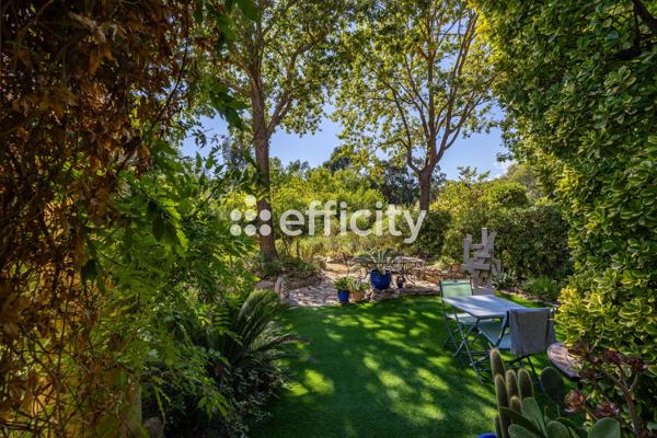 Maison
         8 pièces
        - 162 m² Bien prestige 1 260 000 € *