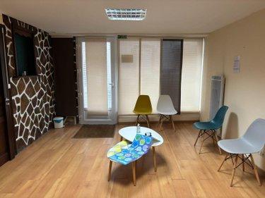 Immeuble de rapport à vendre à Lesneven dans le Finistère (29260), ref : 046/1858