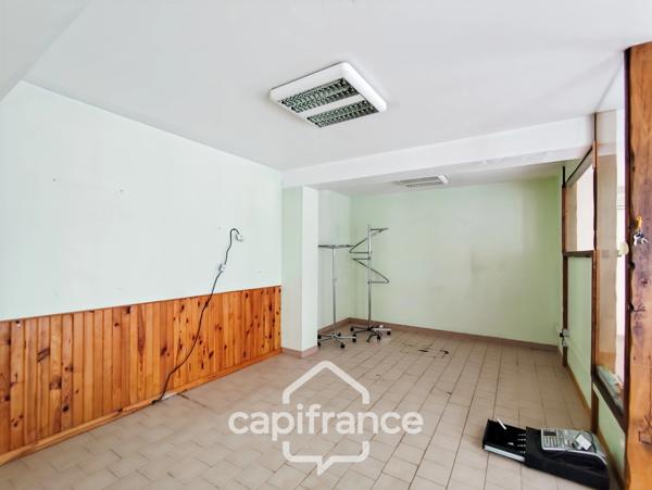 Local/bureau à vendre BESSE SUR BRAYE (72)