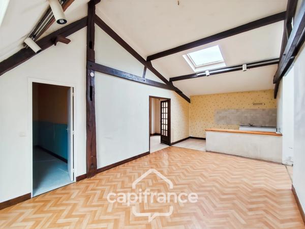 Local/bureau à vendre BESSE SUR BRAYE (72)