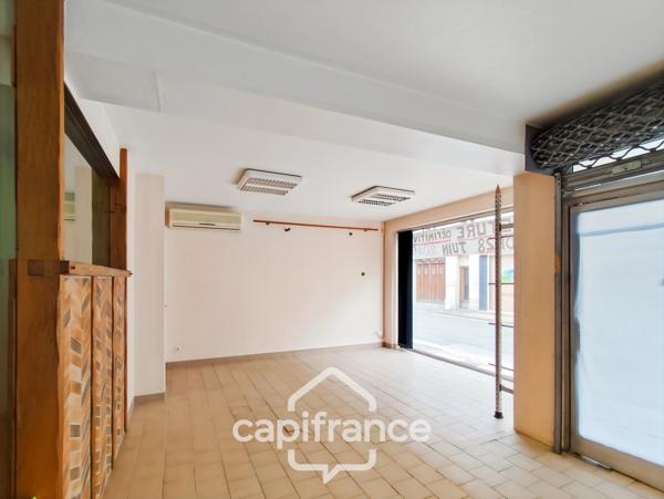 Local/bureau à vendre BESSE SUR BRAYE (72)