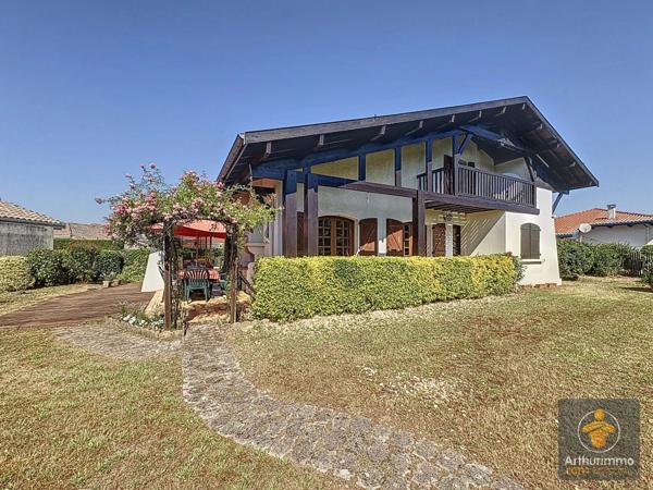 Vente Maison 5 pièces 135 m2 à Saint-Paul-en-Born