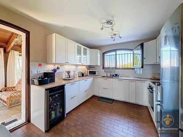 Vente Maison 5 pièces 135 m2 à Saint-Paul-en-Born