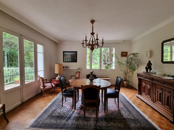 Maison Lamorlaye 8 pièce(s)192m2