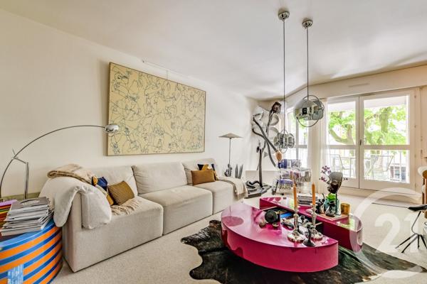 Appartement F3 à vendre  3 pièces - 54,61 m 2   PARIS  - 75020