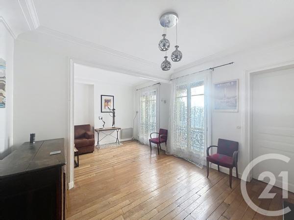 Appartement F3 à vendre  3 pièces - 54,61 m 2   PARIS  - 75020