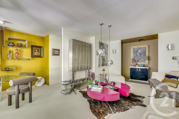 Appartement F3 à vendre  3 pièces - 54,61 m 2   PARIS  - 75020