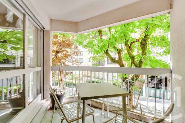 Appartement F3 à vendre  3 pièces - 54,61 m 2   PARIS  - 75020