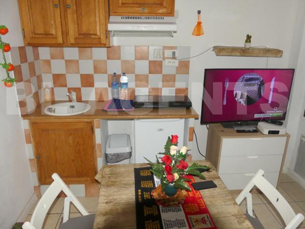 EXCLUSIVITE Draguignan centre ancien (83300) - Immeuble de rapport R+4 - 8 appartements - belle rent