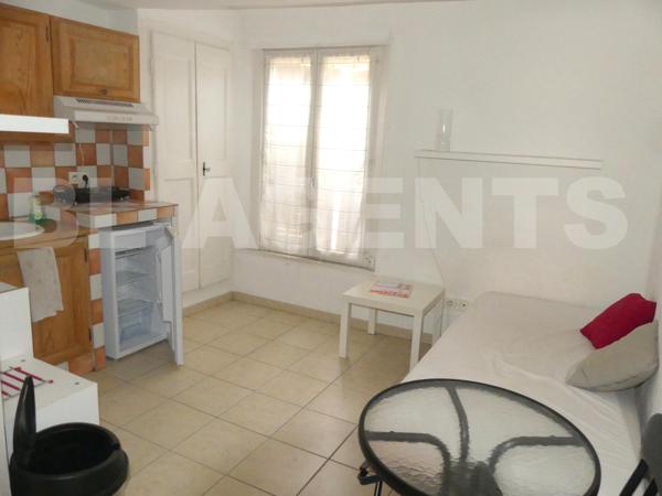 EXCLUSIVITE Draguignan centre ancien (83300) - Immeuble de rapport R+4 - 8 appartements - belle rent