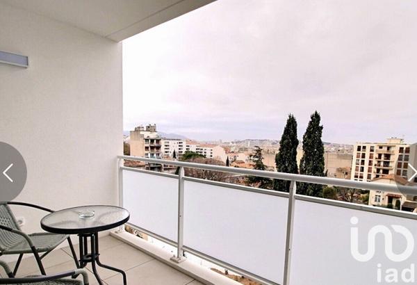 Appartement 3 pièces de 57 m² à Marseille (13004)