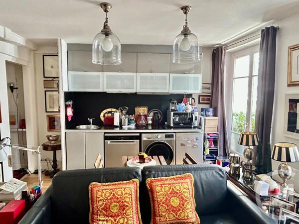 Appartement F2 à vendre  2 pièces - 36,92 m 2   PARIS  - 75004