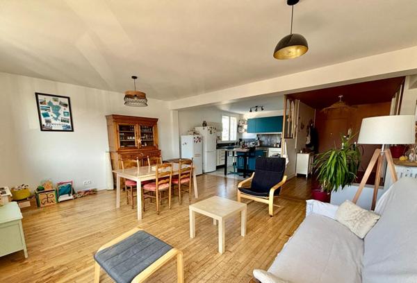 Apt St Nazaire 105.9 m2-GARAGE-GRENIER-CAVE-BALCON- CENTRE VILLE