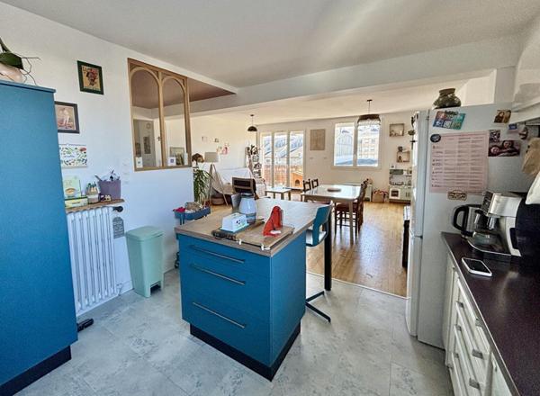 Apt St Nazaire 105.9 m2-GARAGE-GRENIER-CAVE-BALCON- CENTRE VILLE