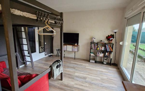 Appartement à louer    1 pièce • 30,55 m2 Saint-Genis-Laval