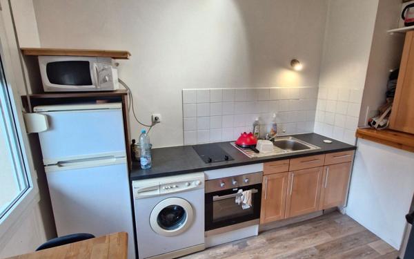 Appartement à louer    1 pièce • 30,55 m2 Saint-Genis-Laval