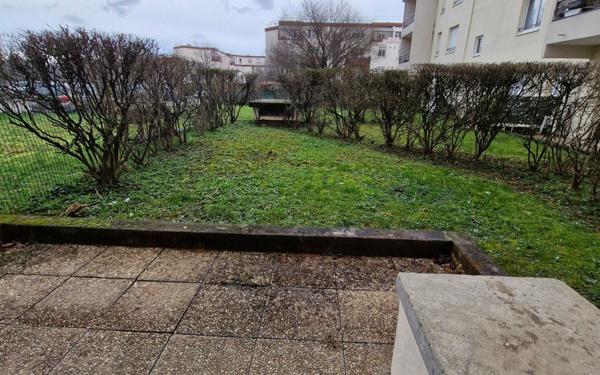 Appartement à louer    1 pièce • 30,55 m2 Saint-Genis-Laval