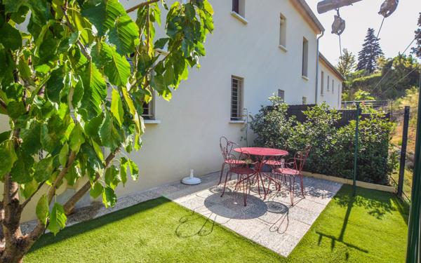 Maison à vendre    4 pièces •  Rochefort-du-Gard