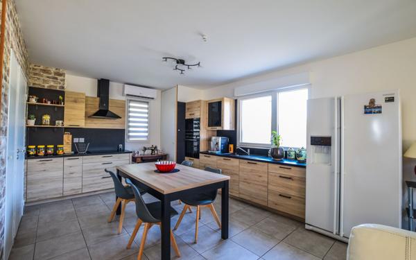 Maison à vendre    4 pièces •  Rochefort-du-Gard