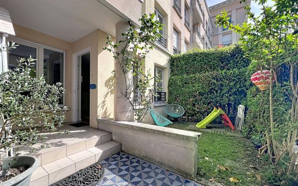 Appartement à vendre    3 pièces • 72 m2 Suresnes