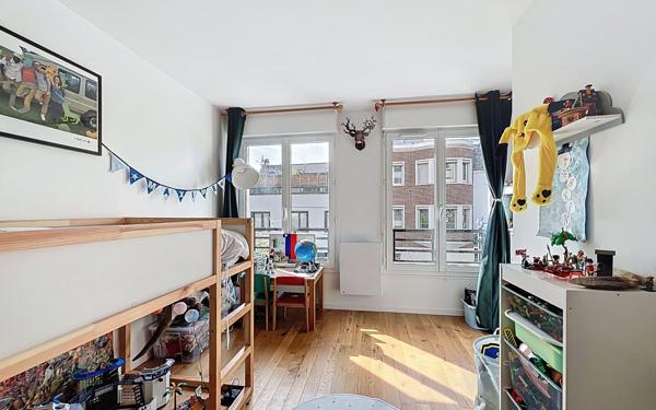 Appartement à vendre    3 pièces • 72 m2 Suresnes