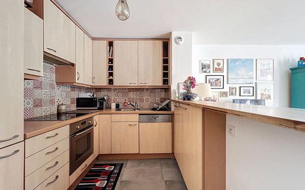 Appartement à vendre    3 pièces • 72 m2 Suresnes
